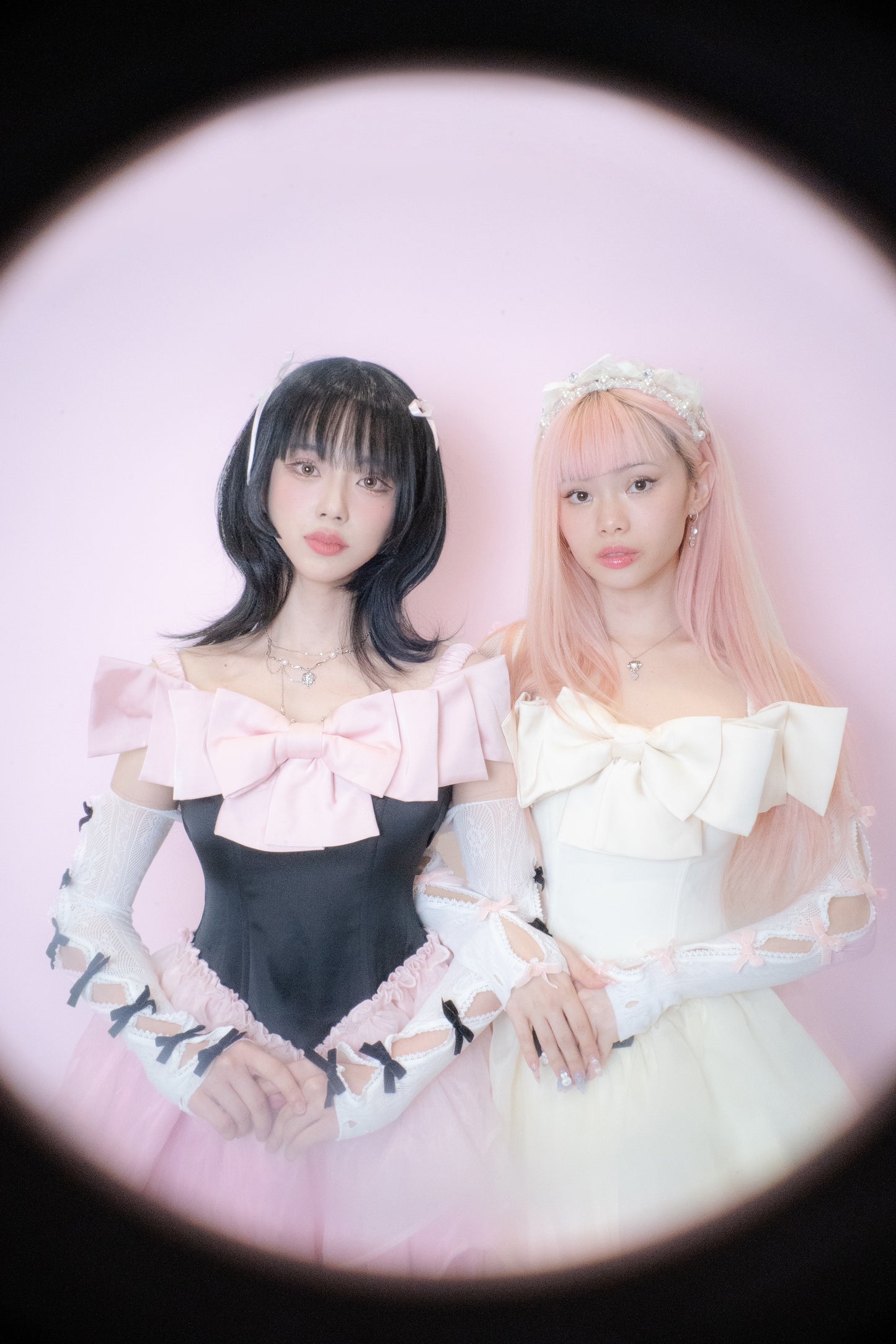 Loveless Necklace in Gold