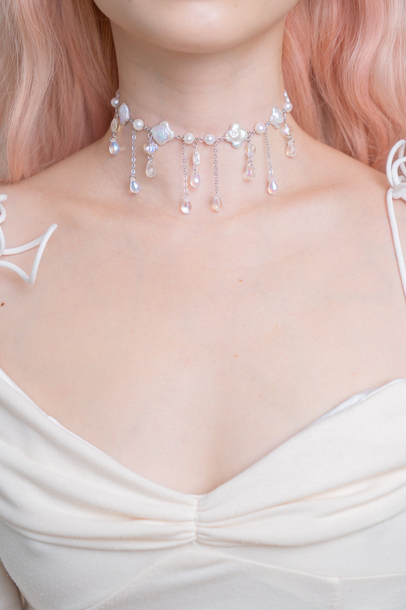 Stormy Choker in Gold