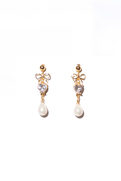 Waldorf Pearl Earrings