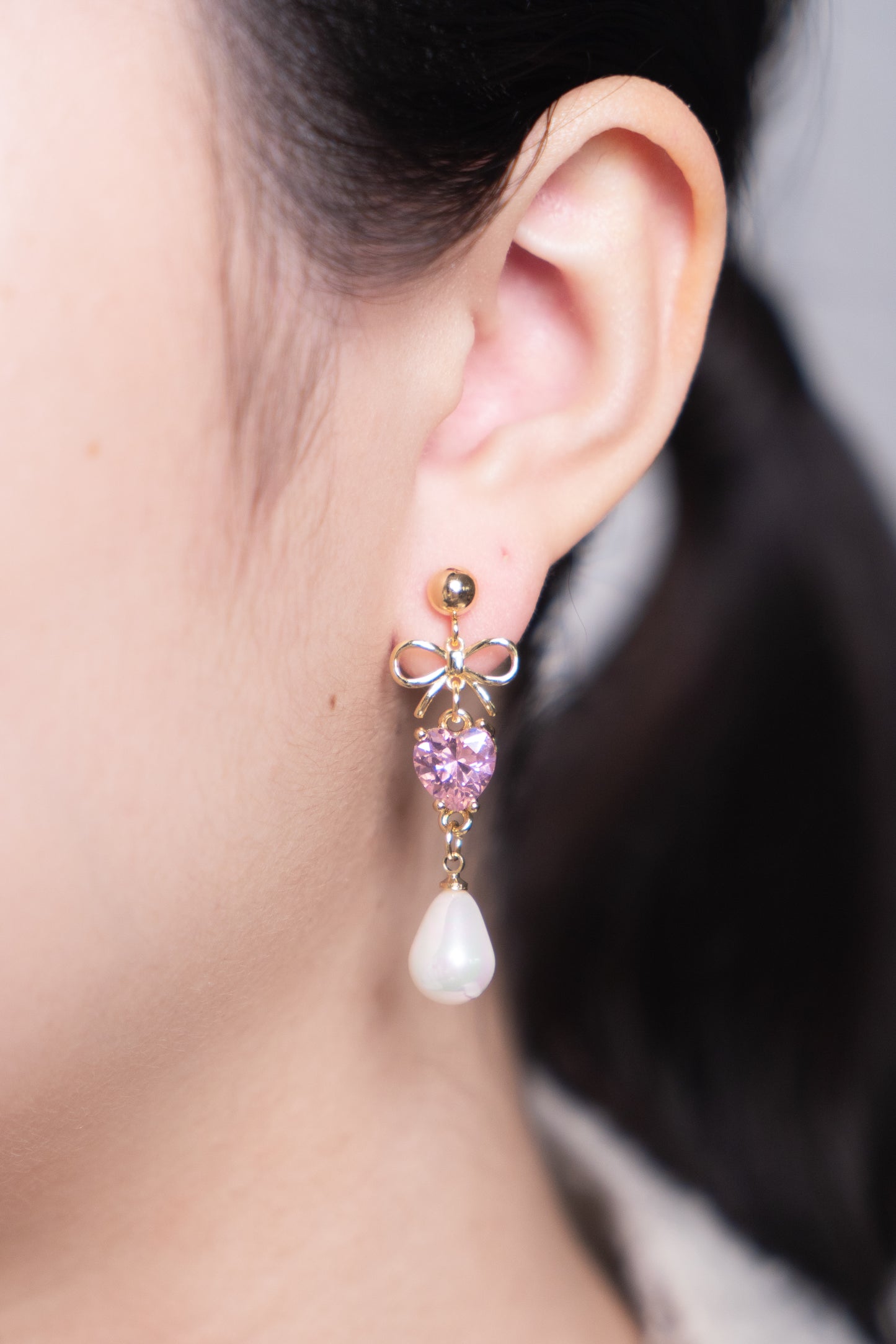 Waldorf Pearl Earrings