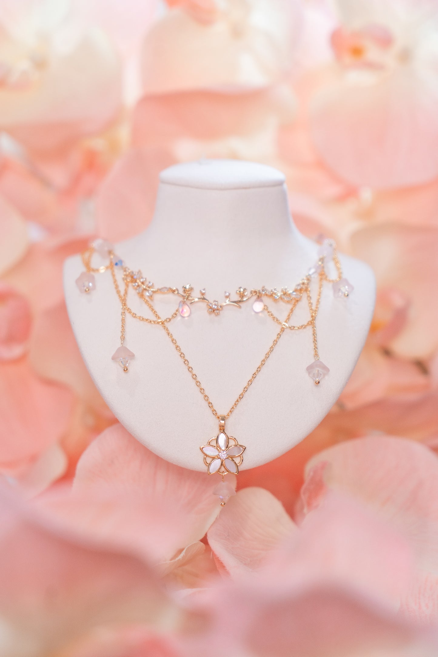 Yunmeng Necklace in Pink